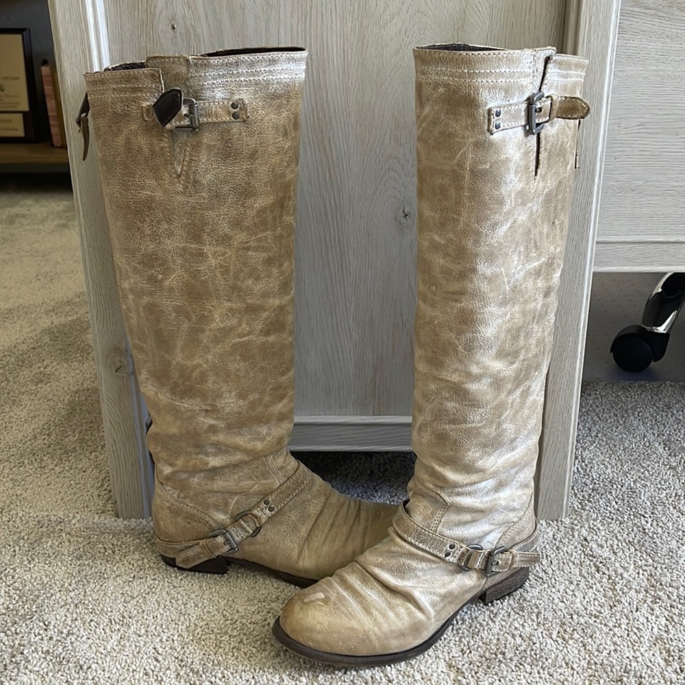 Steve Madden Roady size 6
